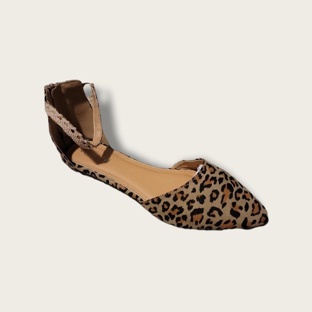 Shoes - Picture 2 of 6
